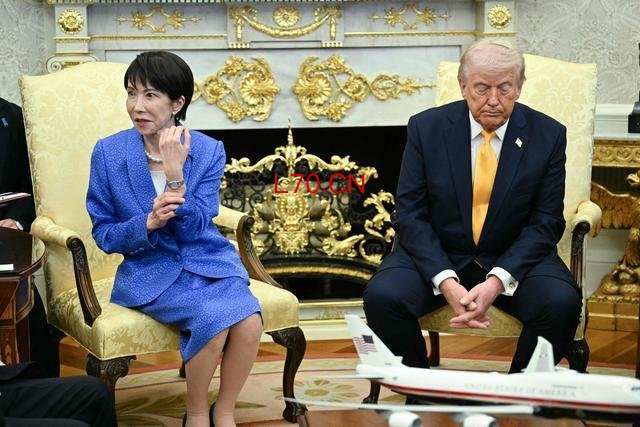 高市早苗访问美国，被特朗普当面羞辱：敢怒不敢言，还得陪笑脸